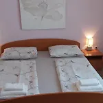 With A Parking Space Guest house