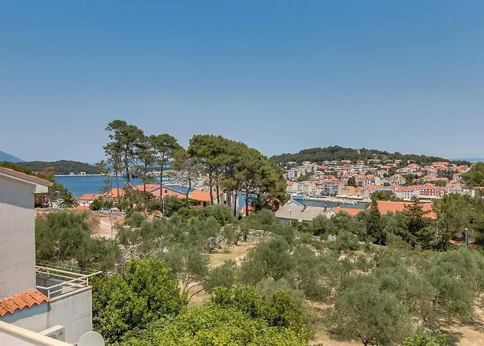 With A Parking Space 게스트하우스 3*