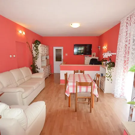 With A Parking Space Guest house 3*